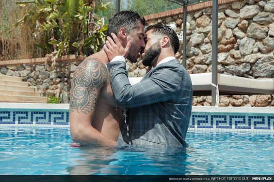 With the sun burning high in the sky, Jay Roberts is in the mood for a relaxing swim. But when he sees just how hot Hector de Silva looks in his sharp suit, his mind quickly turns to other, more filthy thoughts.