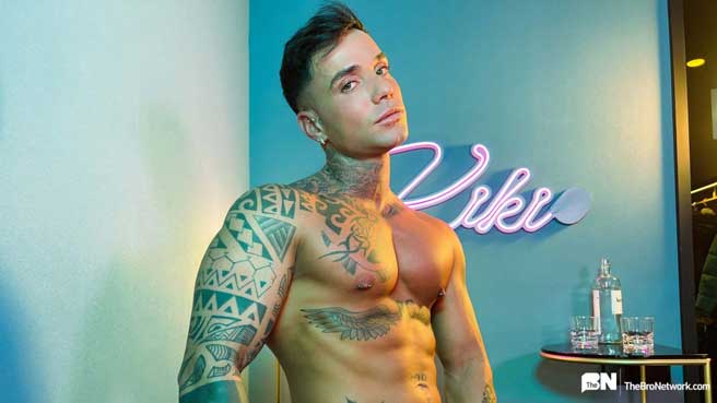 Isaac Gomes has a hot tattooed body, hard wide chest, and pierced nipples. He's well put together and Hot AF and has been sexting online, which has gotten him horny and ready for fun.