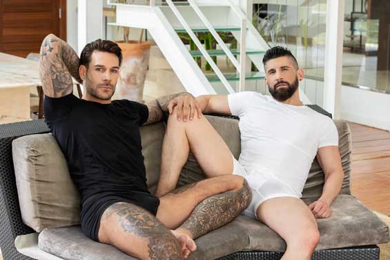 Tattooed top Papi Kocic challenges bearded bottom Justin Jett to see how long he can hold his breath as he deepthroats, and Justin was hungry to prove himself!
