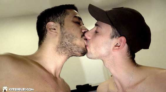 Alaïdin is such a handsome arab dude and many guys want to fuck him. And when he has a cock in his mouth he is pure beauty. Sandro Rodriguez feels like jerking just by looking at him.