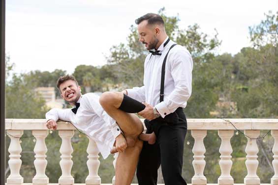 When tall, bearded stud Sir Peter notices Allen King looking dashingly handsome in his tuxedo, he boldly makes the first move, and it isn’t long before the amorous pair are passionately embracing.